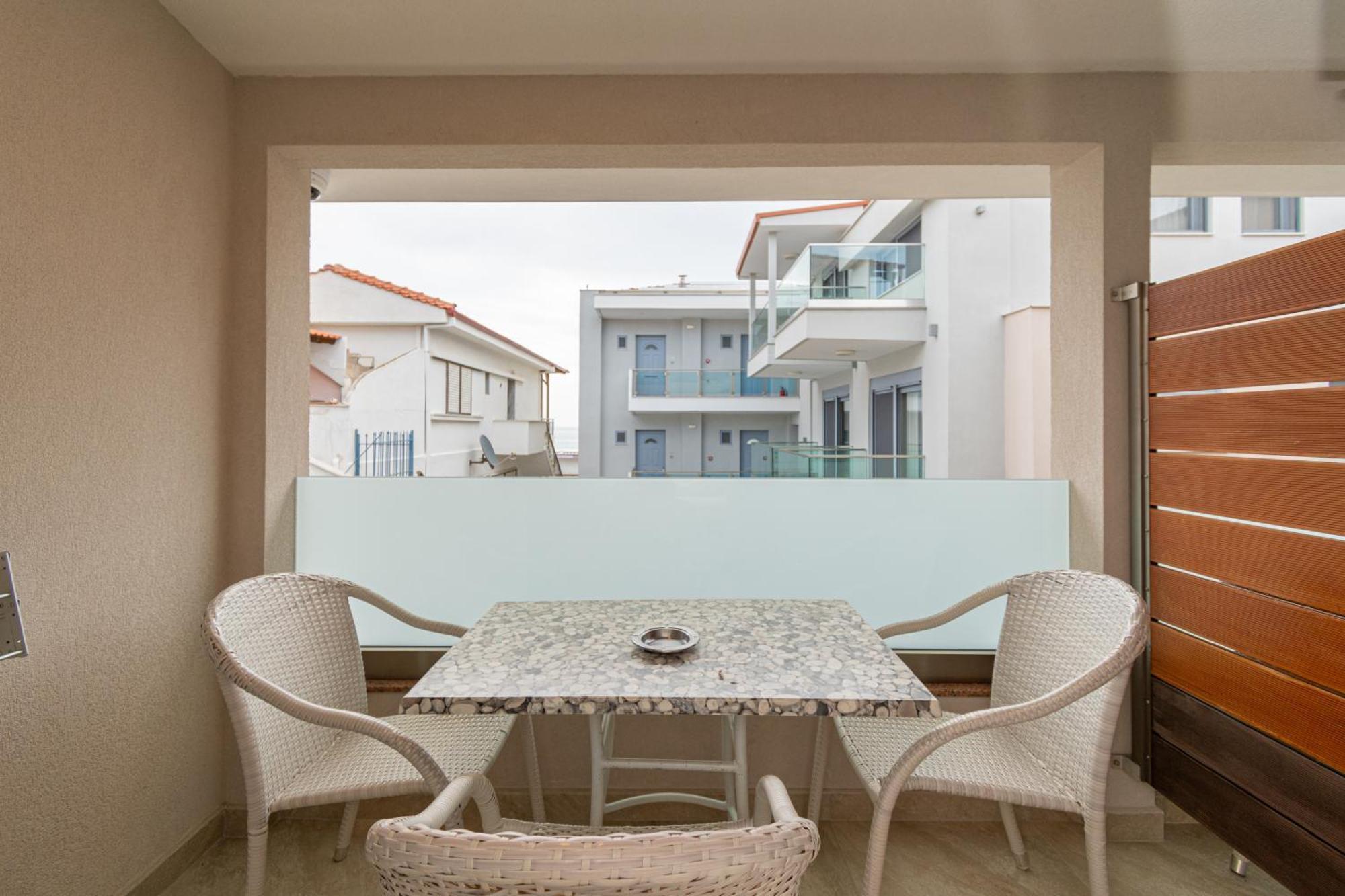 Villa Zoe On The Beach Sarti Dış mekan fotoğraf